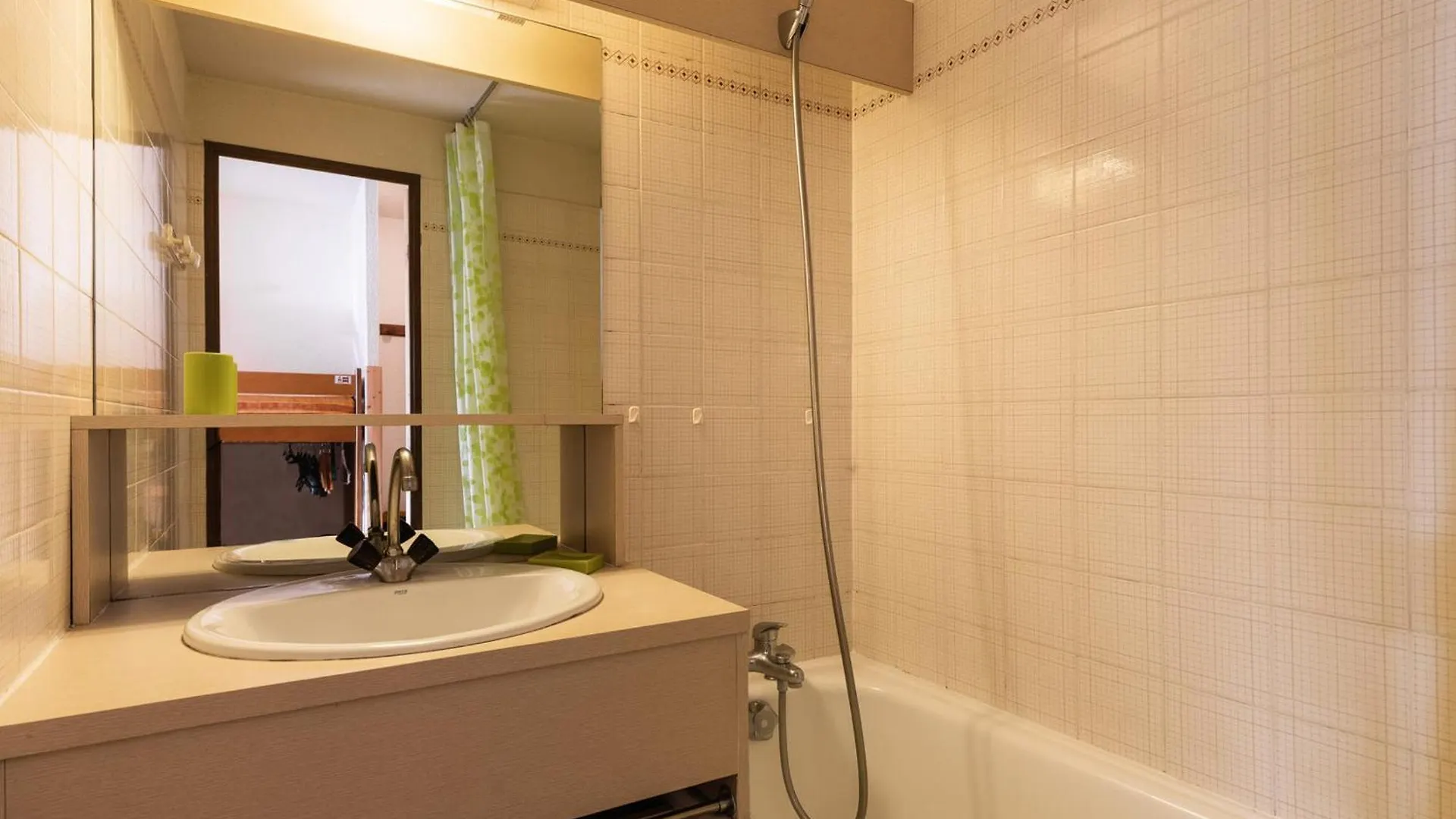 3 Pieces+Mezzanine, 6 Pers, Proche Bossonnet, Garage, Animaux Admis - Fr-1-304-35 Apartment La Clusaz