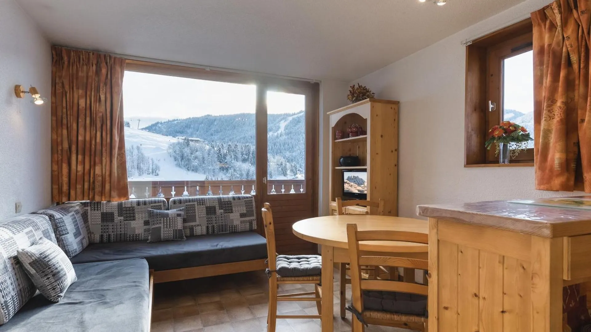 3 Pieces+Mezzanine, 6 Pers, Proche Bossonnet, Garage, Animaux Admis - Fr-1-304-35 Apartment La Clusaz