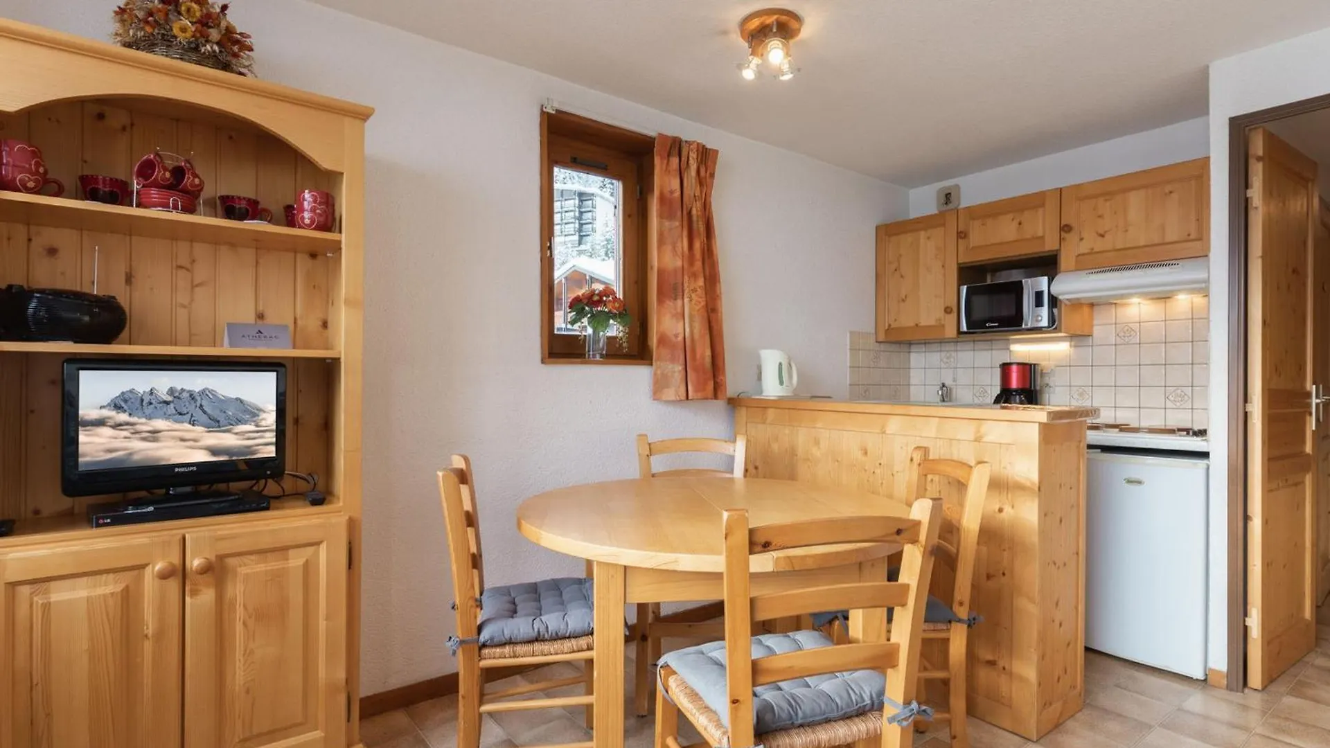 3 Pieces+Mezzanine, 6 Pers, Proche Bossonnet, Garage, Animaux Admis - Fr-1-304-35 Apartment La Clusaz