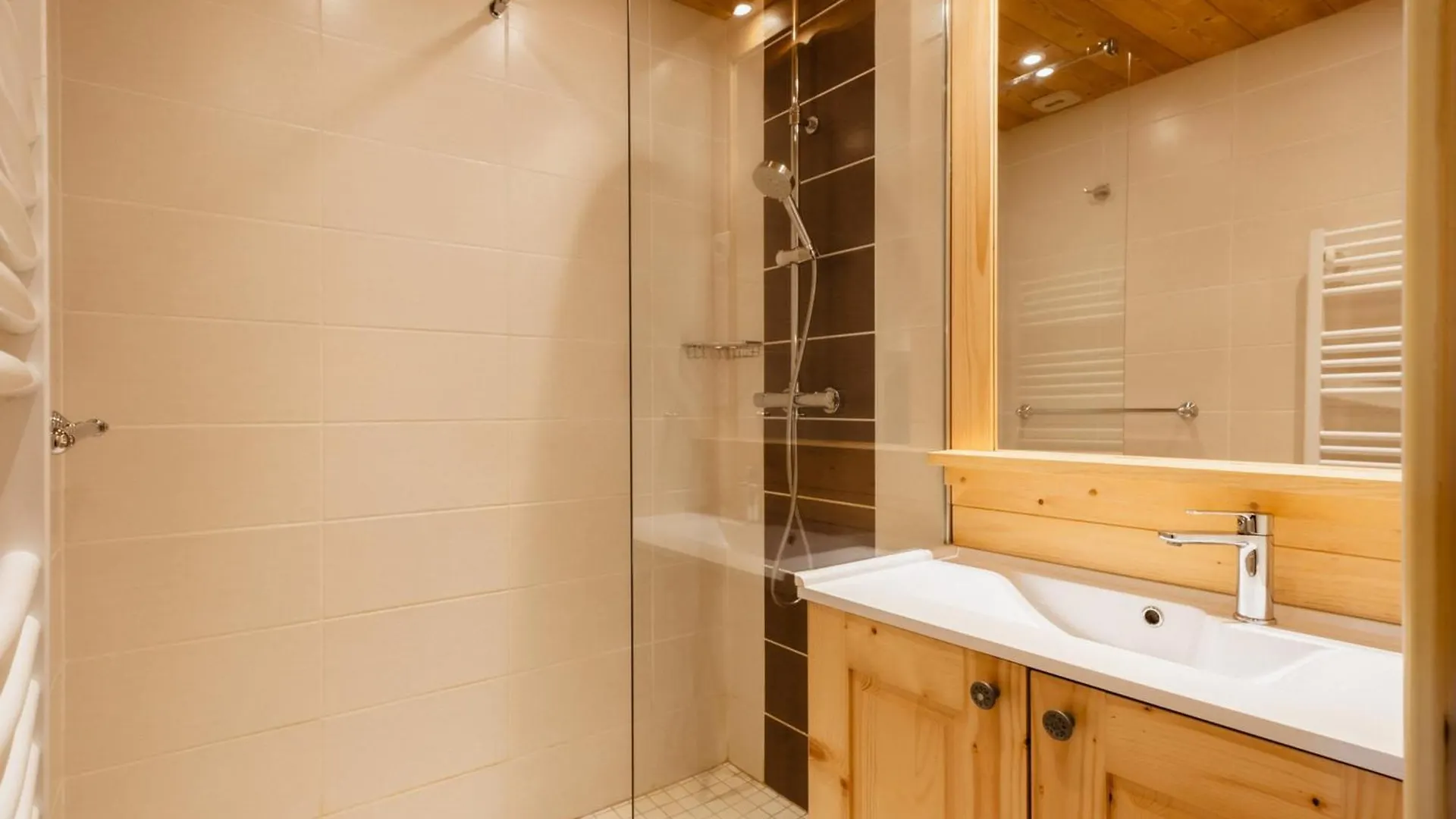 Appartement La Clusaz, 2 pièces, 5 personnes - FR-1-304-26 Appartamento